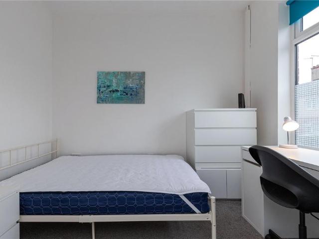 House for rent in Poolfields, Butterton