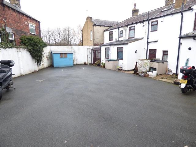 House for rent in Firthcliffe, Liversedge