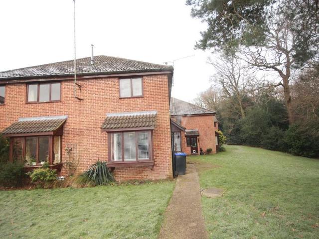 House for rent in Farnham Common, Isle Of Man