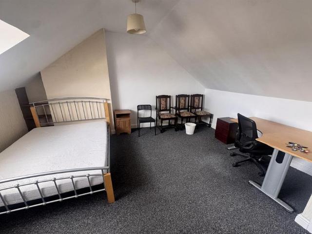 Room for rent in Chapelfields, Coventry