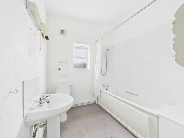 House for rent in Stroud, School House
