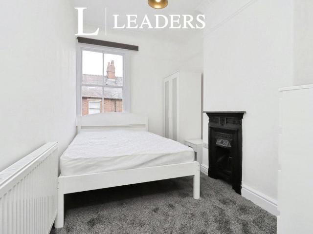 House for rent in Hoole, Two Mills
