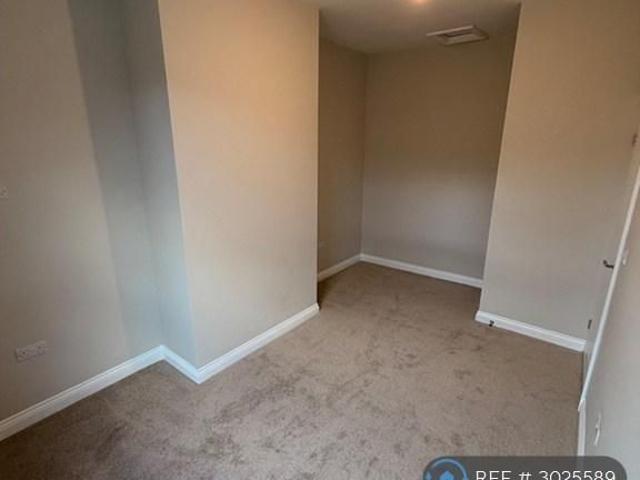 House for rent in Bonegate, Brighouse