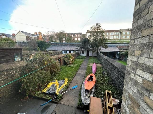 Room for rent in Waun Fawr, Wales