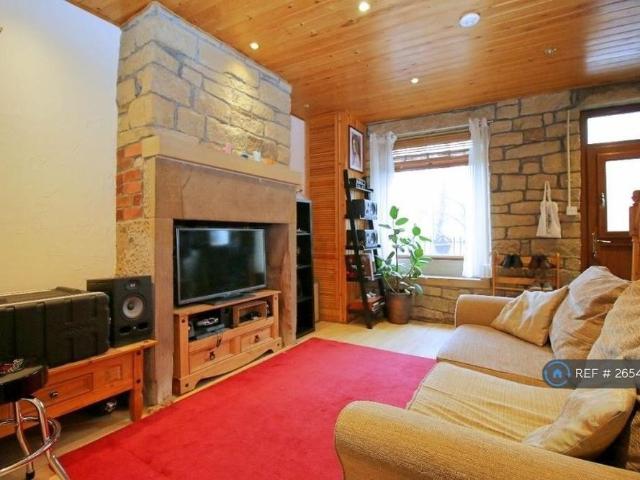 House for rent in Armitage Bridge, West Yorkshire