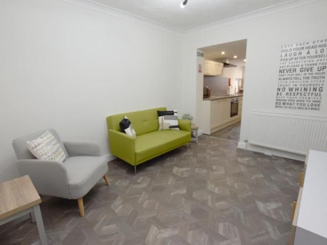 House for rent in Semilong, Northampton