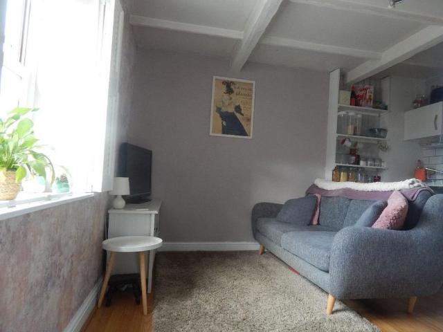House for rent in Hill Top Estate, Kirklees