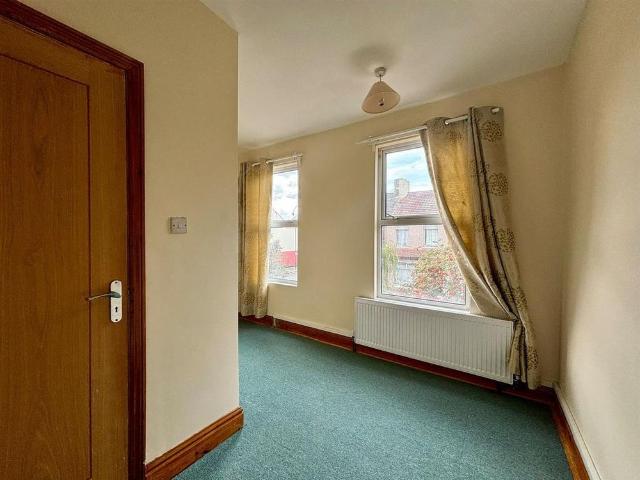 Room for rent in Lower Edmonton, Greater London
