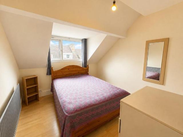 House for rent in Bulk, Bare