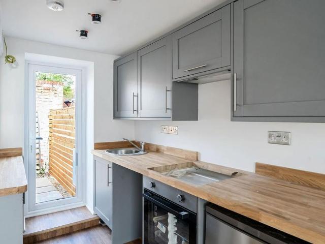 House for rent in Caldecott, Dromore