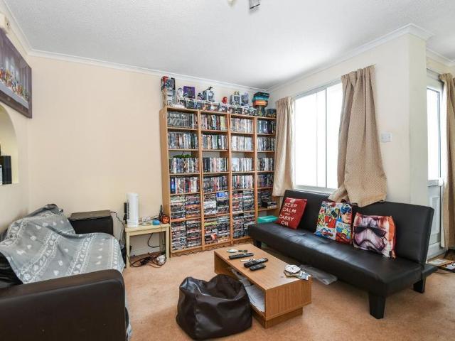 House for rent in Horsell, Woking