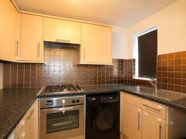 House for rent in Colnbrook with Poyle, Slough