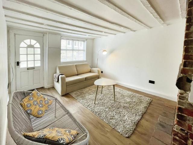 House for rent in Sudbury, Chelmondiston