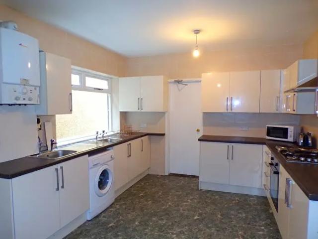 Apartment for rent in Brynmill, Swansea