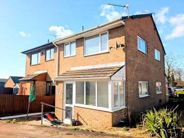 Apartment for rent in Llantrisant