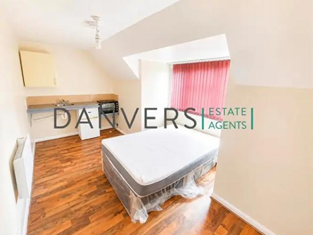 Apartment for rent in St Matthew's, Old Wharf