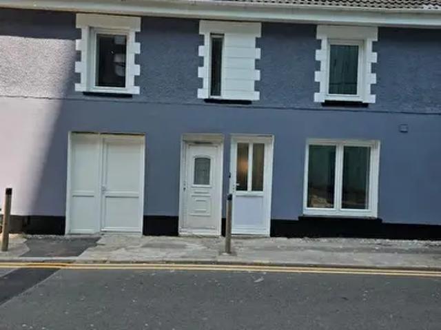 Apartment for rent in Waun-wen, Swansea
