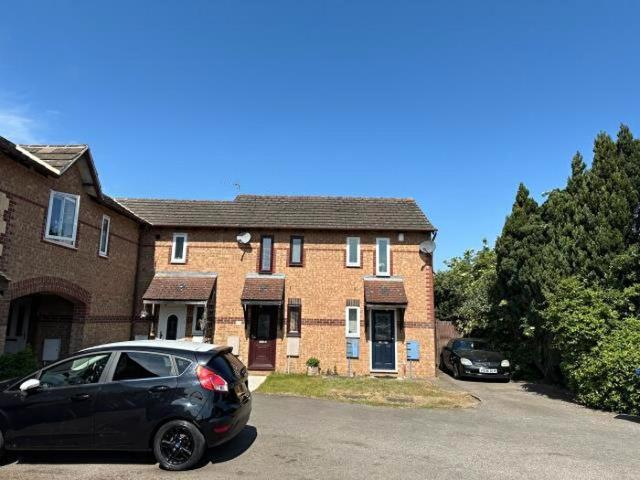 Apartment for rent in Elmsbrook, Evershot