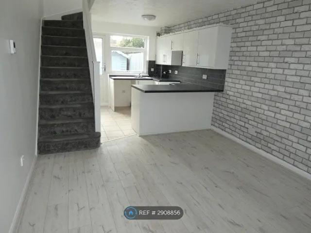 Apartment for rent in Cimla, Neath