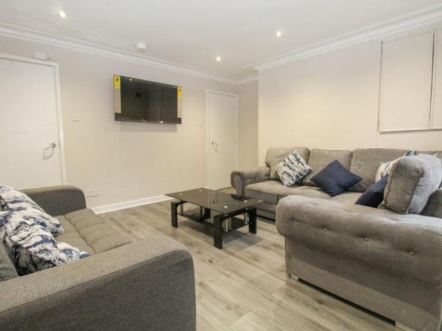 Room for rent in Woodhouse, West Yorkshire