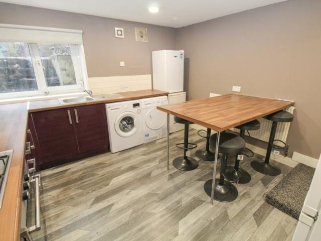 House for rent in Woodhouse, West Yorkshire