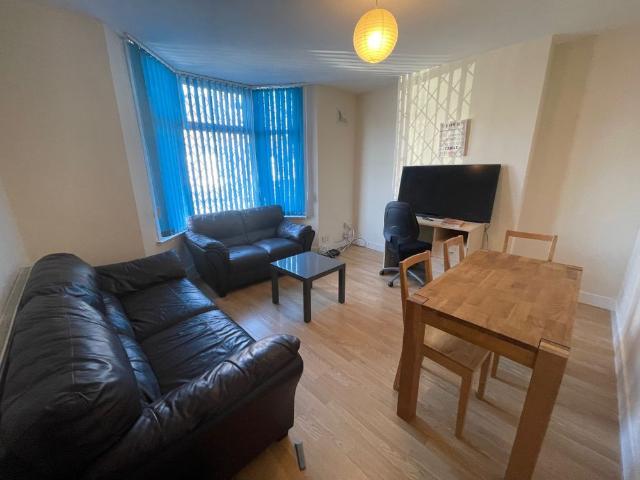 House for rent in Sydenham, Green Close