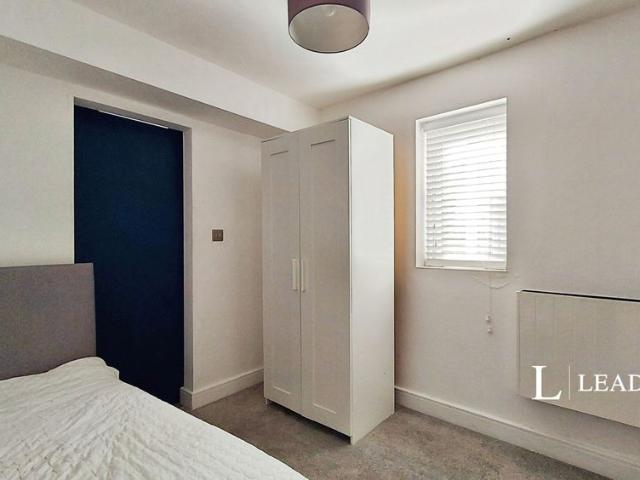 House for rent in Southend City Centre Neighbourhood, Alton Barnes