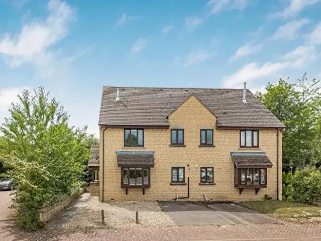 Apartment for rent in Deer Park, West Oxfordshire