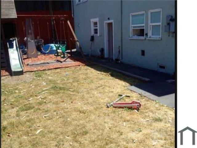 Townhouse for rent in Oakland