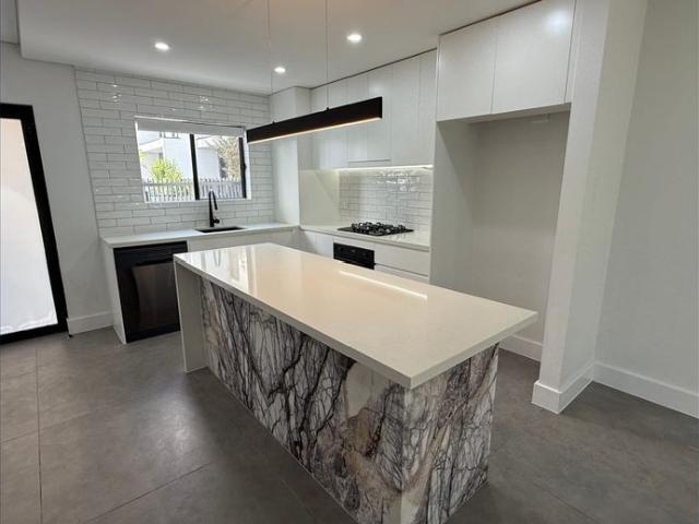 Townhouse for rent in Sutherland, New South Wales