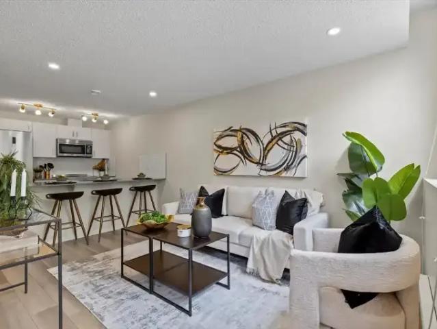 Townhouse for rent in Northwest, Alberta
