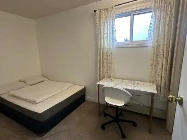 Townhouse for rent in Northwest, Alberta