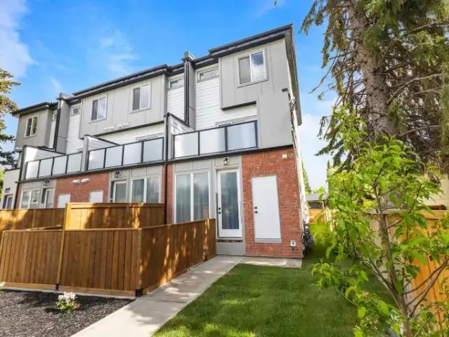 Townhouse for rent in Northwest, Alberta
