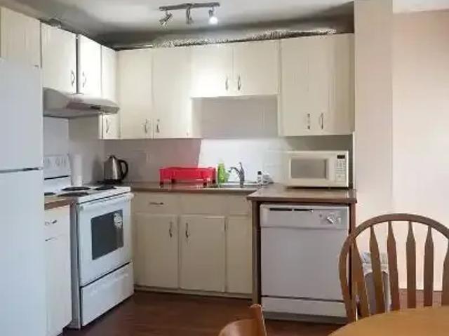 Townhouse for rent in Thorncliffe, Calgary