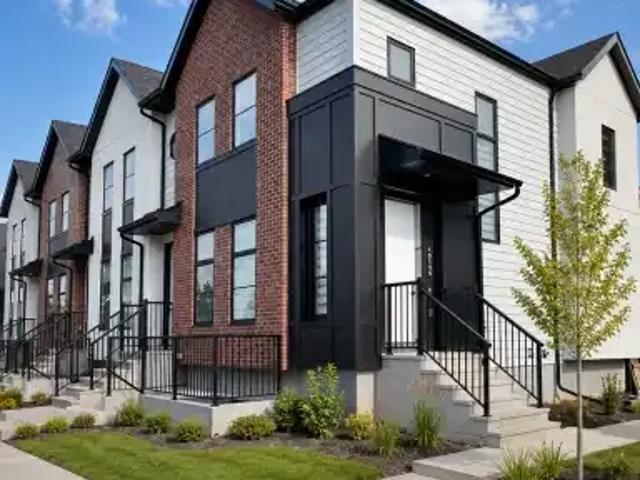 Townhouse for rent in Wedgewood, Alberta
