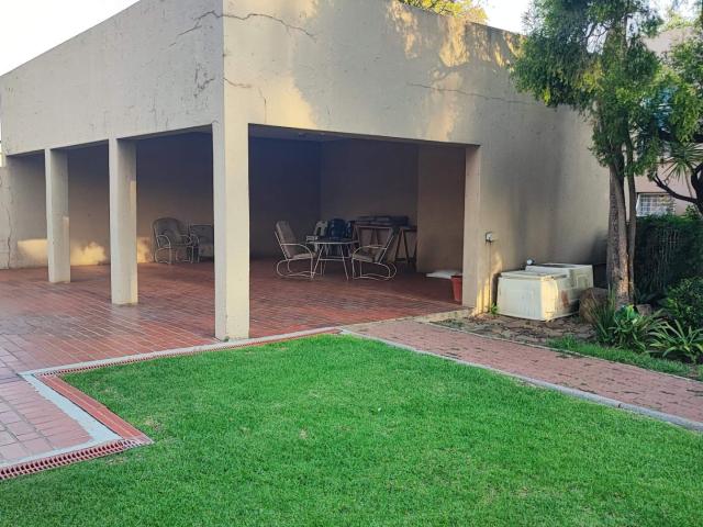 Townhouse for sale in Ekurhuleni, Gauteng