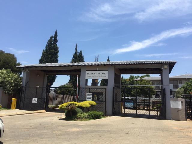 Townhouse for sale in Ekurhuleni, Gauteng