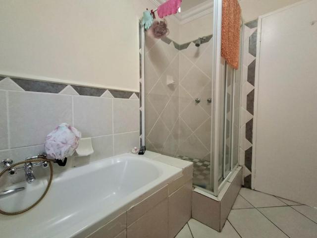 Townhouse for sale in Ekurhuleni, Gauteng