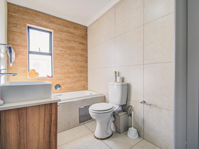 Townhouse for sale in Alexandra, Gauteng