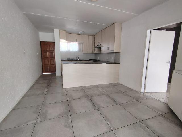 Townhouse for sale in Vosloorus, Gauteng