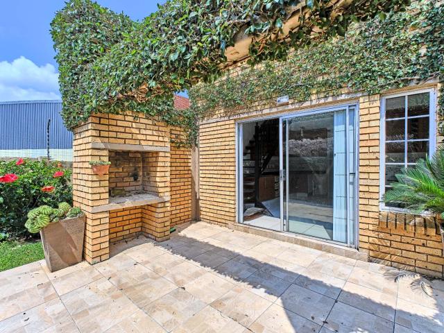 Townhouse for sale in North & Sandton, Randburg