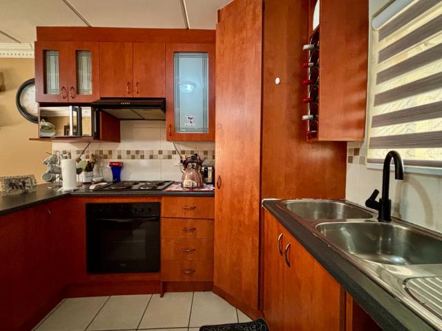 Townhouse for sale in Vosloorus, Gauteng
