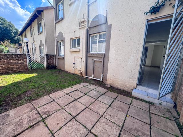 Townhouse for sale in Vosloorus, Gauteng