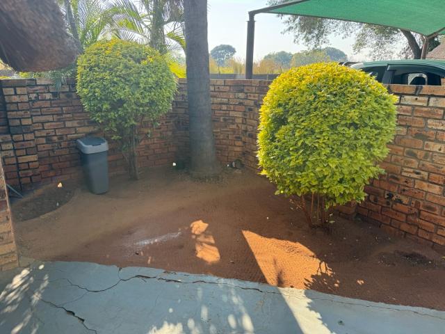 Townhouse for sale in Tlhabane, North West