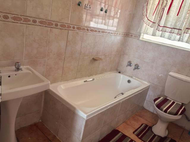Townhouse for sale in Ekurhuleni, Gauteng