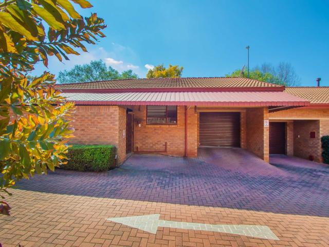 Townhouse for sale in Nooitgedacht, Gauteng