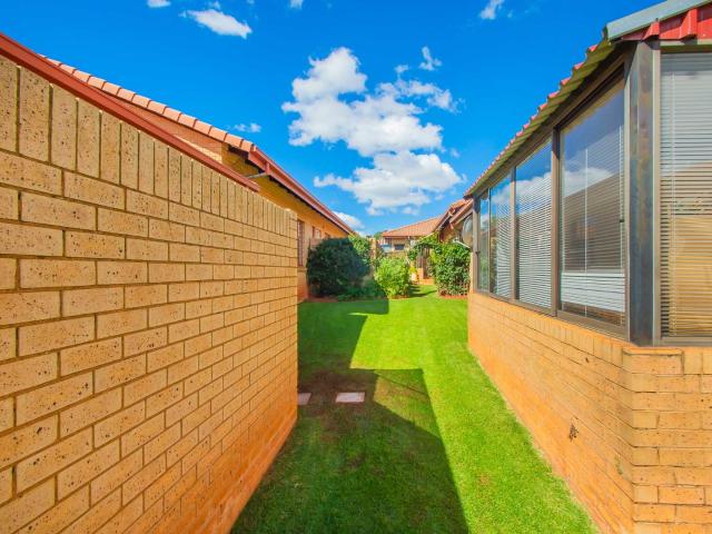 Townhouse for sale in Nooitgedacht, Gauteng