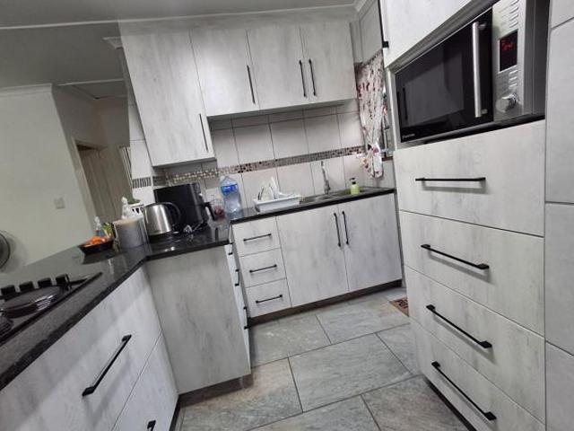 Townhouse for sale in UMhlathuze Municipality, Kwazulu-natal