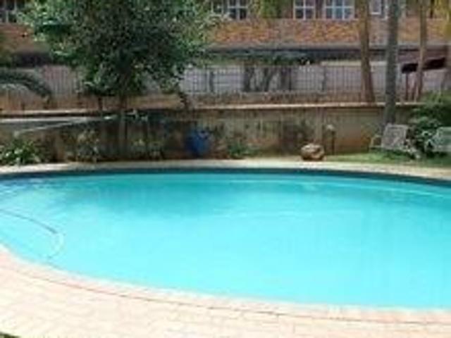 Townhouse for rent in Waterkloof, Gauteng