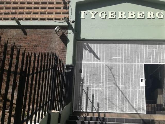 Townhouse for sale in Johannesburg, City of Johannesburg Metropolitan Municipality